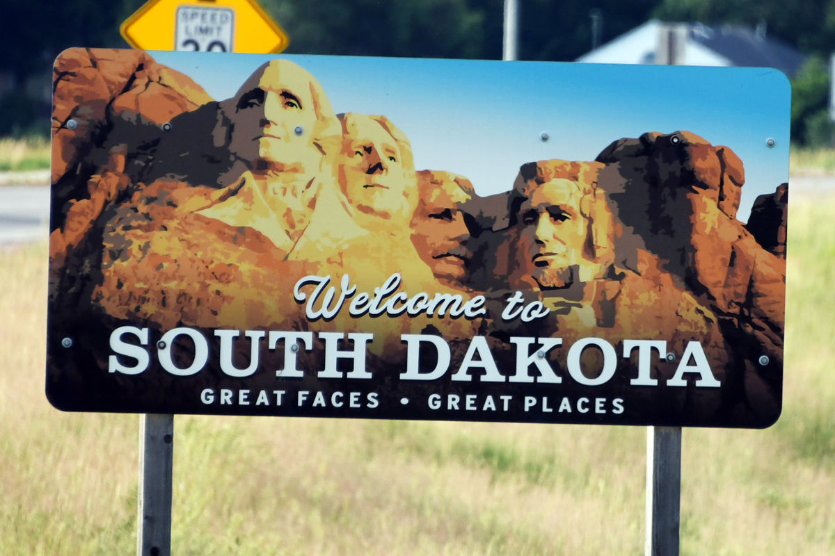 065 Welcome to South Dakota.JPG